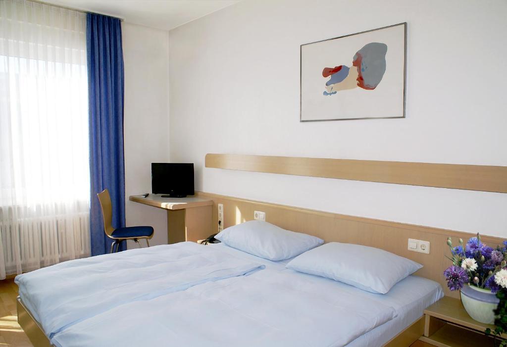 City Hotel Karlsruhe Extérieur photo